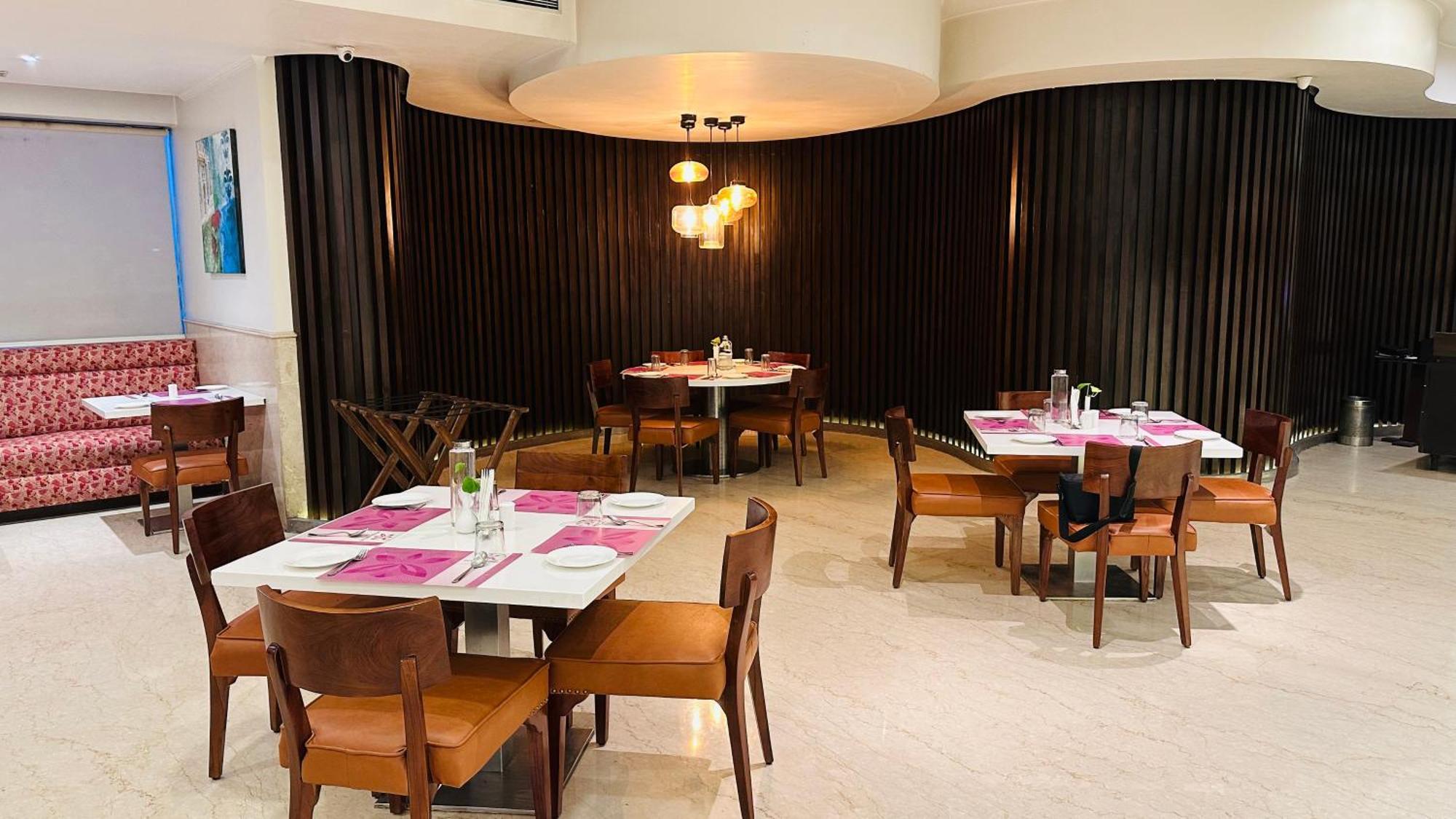 Regenta Central Jaipur Exterior photo
